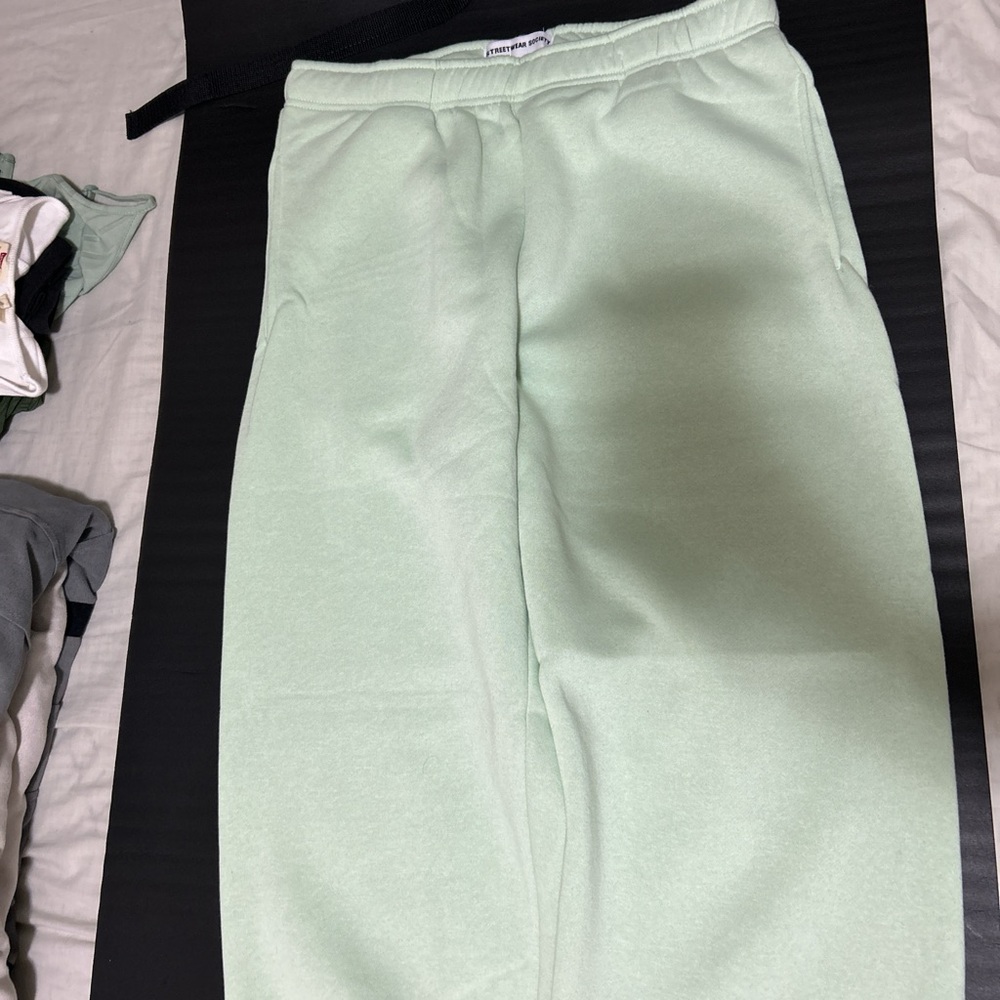 H&M sweats